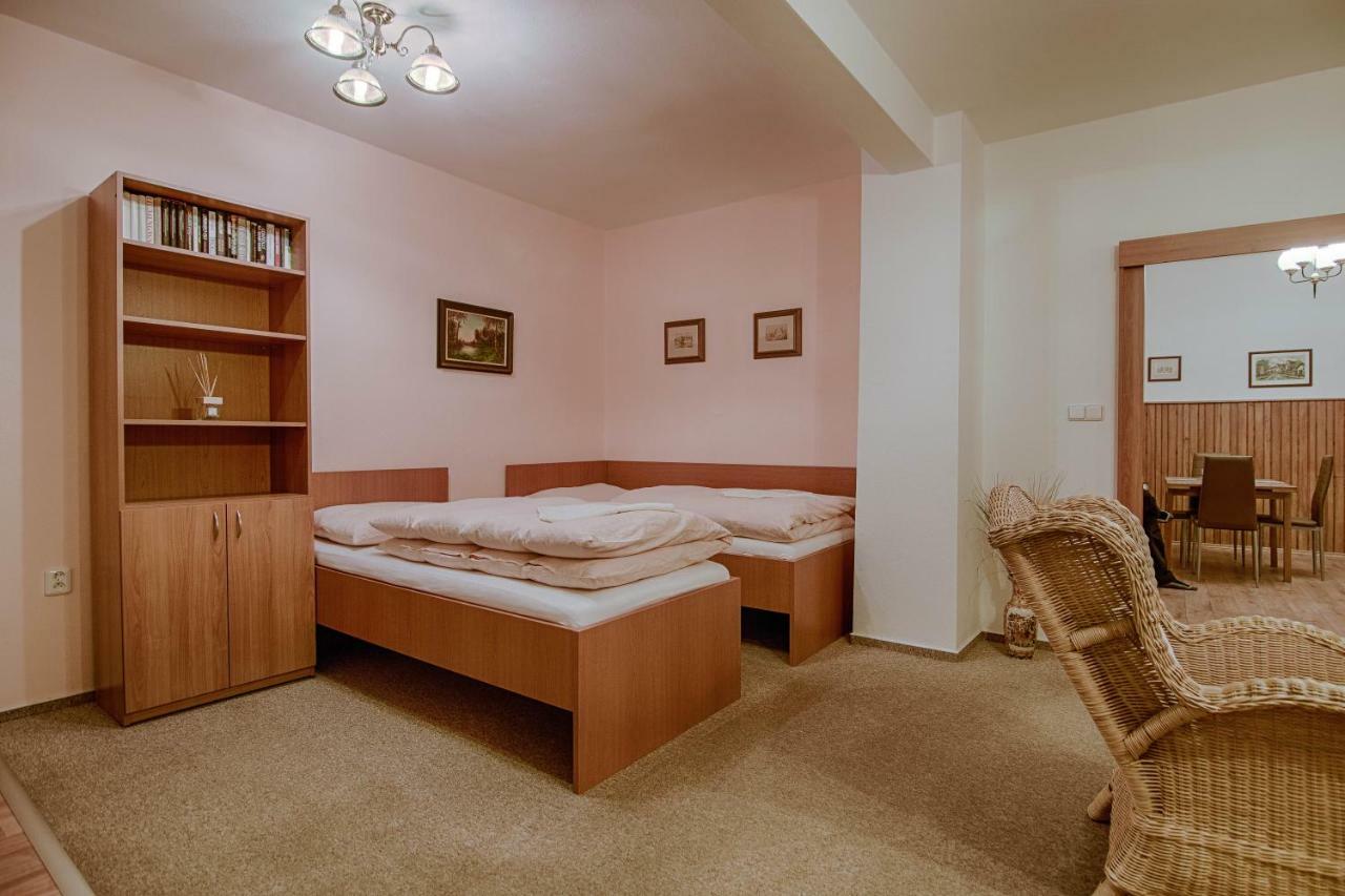 Pod Svatym Kopeckem Mikulov Exterior foto